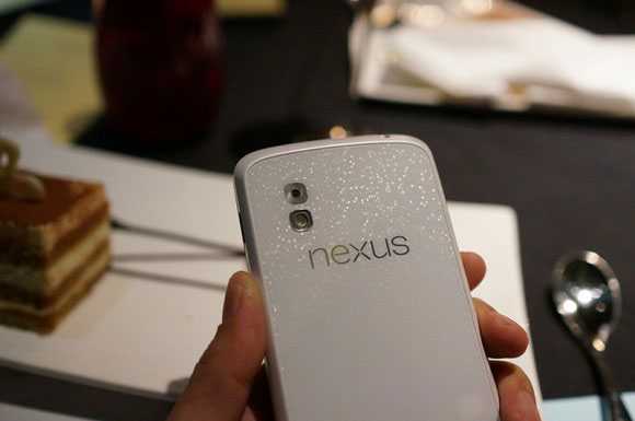 Lg Nexus 4 White Leaked 3 LG Nexus 4 White leaked